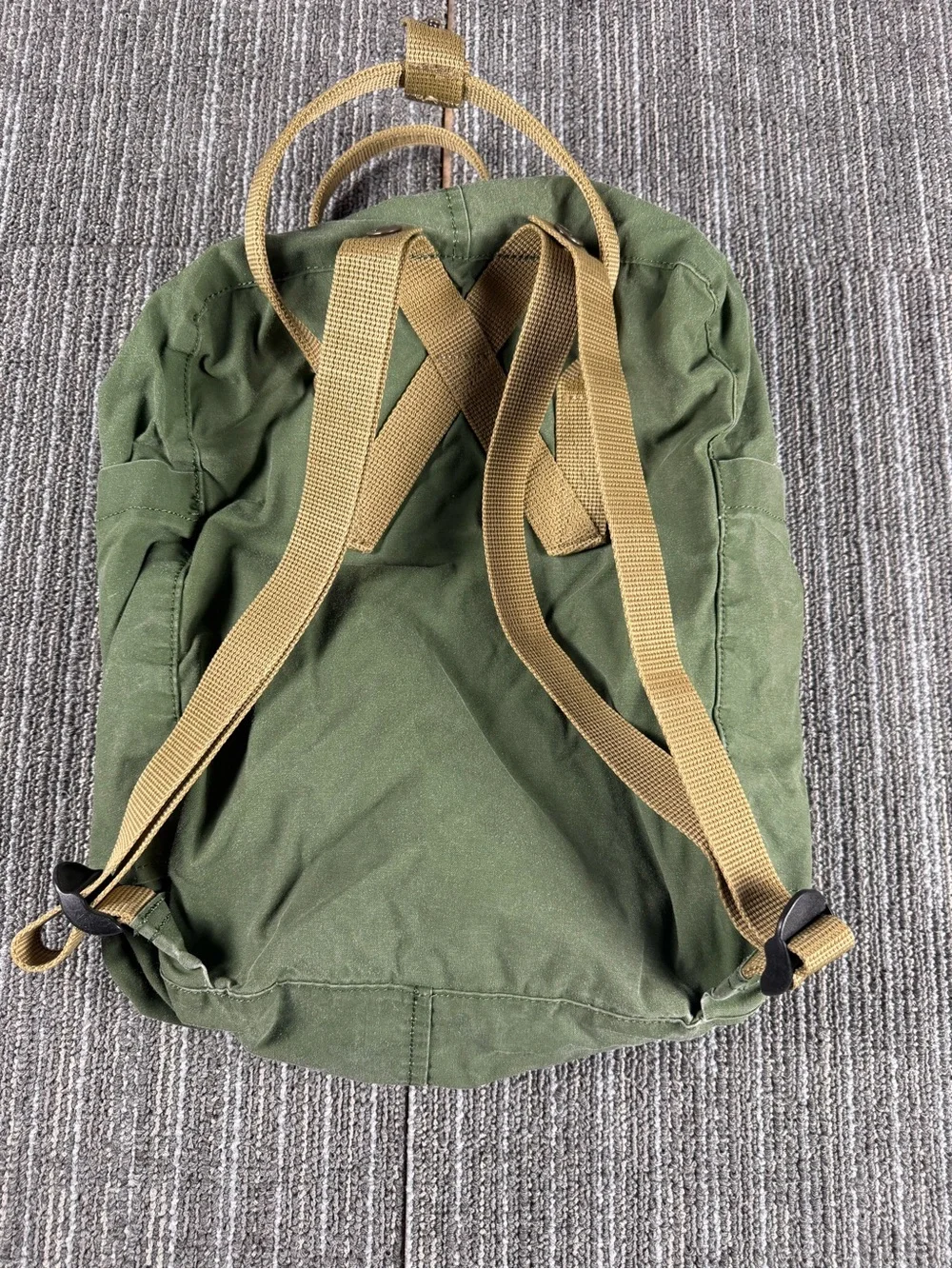 Fjallraven backpack olive